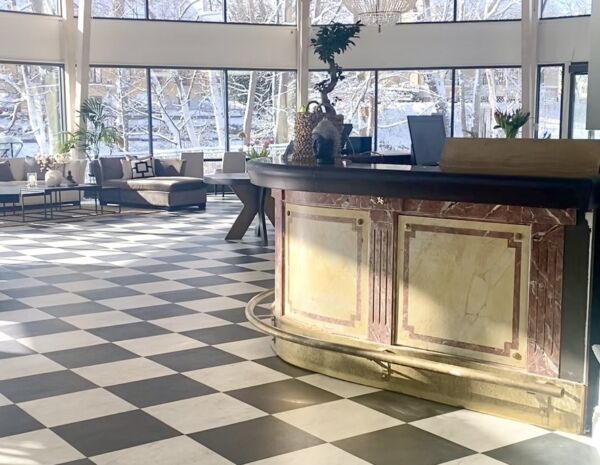 09F85424-E683-4553-985C-38F5BEA1ADC8_1_105_c