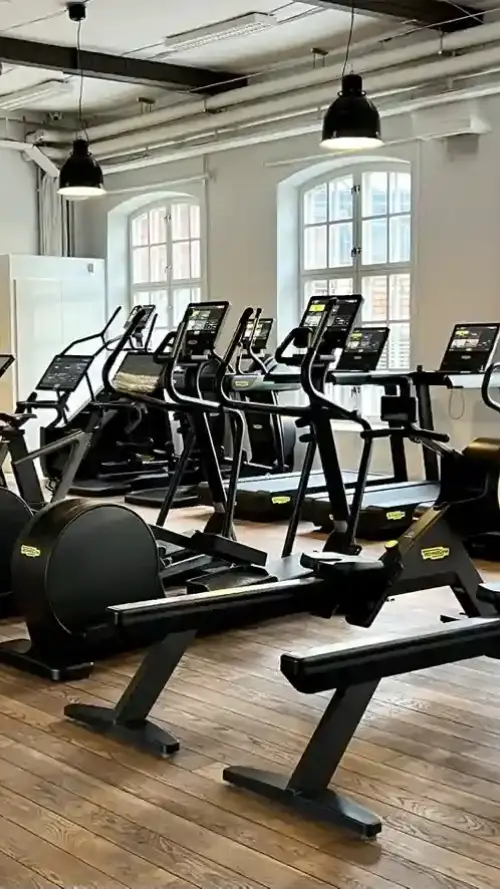 8628982c-4d9e-4393-ab12-41f4a63fb27c-1-105-c